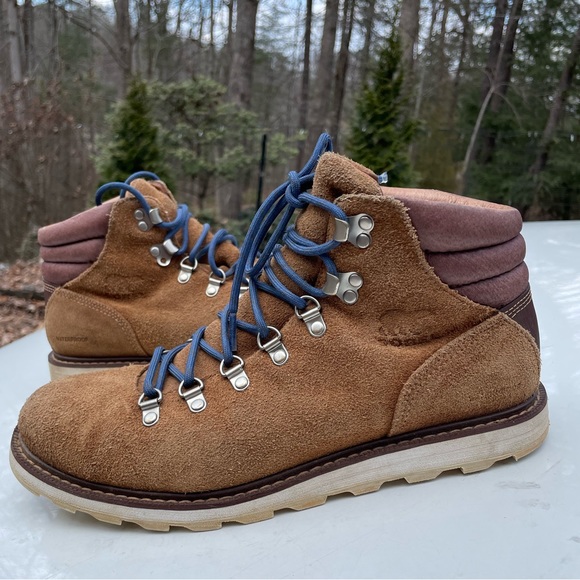 Sorel Other - Sorel waterproof hiking boots size 9.5